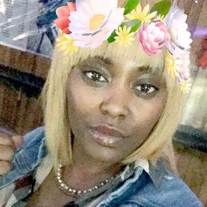 Meet your Posher, Mandy